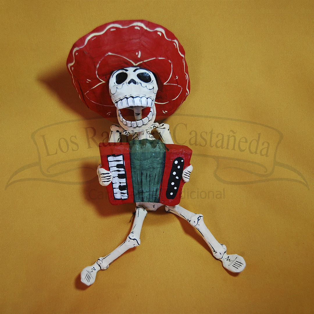 calavera movil con acordeón