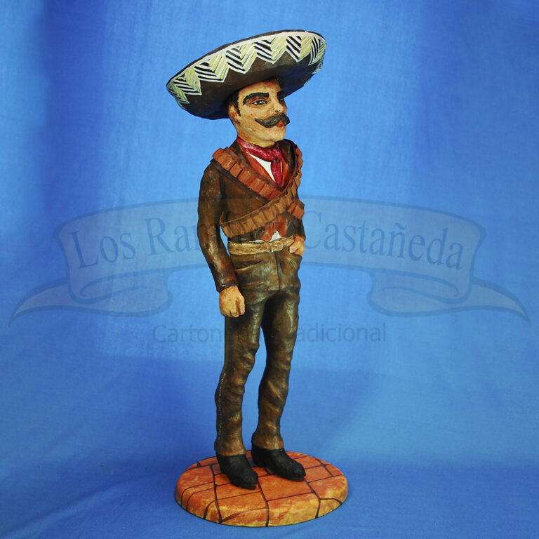 personaje en bulto de Emiliano Zapata